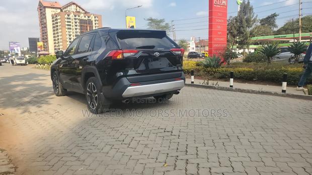 Toyota RAV4 Adventure 2019 Black