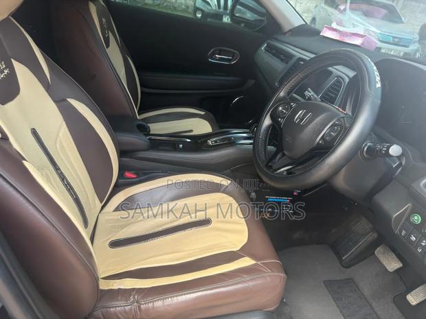 Honda Vezel 2019 Black