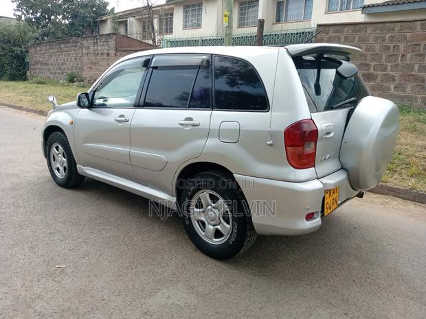 Toyota RAV4 2001 Silver