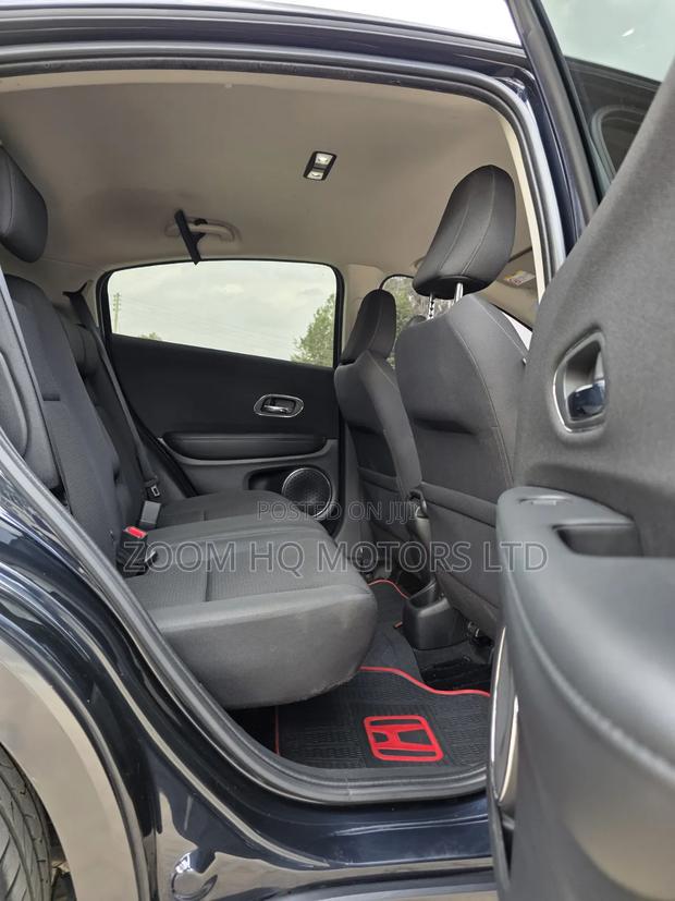Honda Vezel 2018 Black