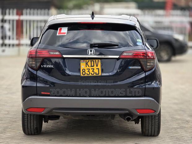 Honda Vezel 2018 Black
