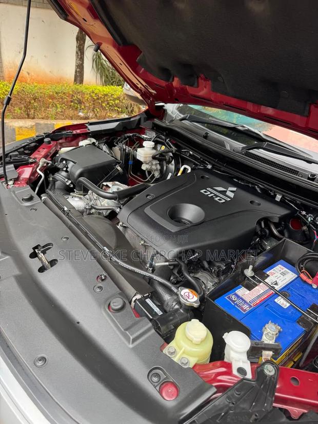 Mitsubishi Pajero Sport Exceed 2020 Maroon