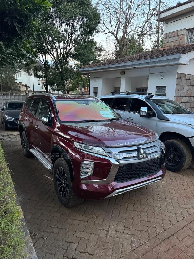 Mitsubishi Pajero Sport Exceed 2020 Maroon