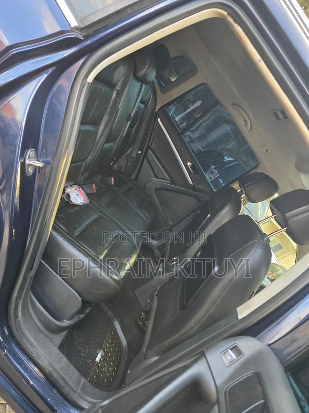 Volkswagen Tiguan 2010 Blue