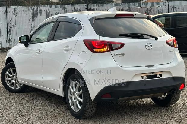 Mazda Demio 2019 White