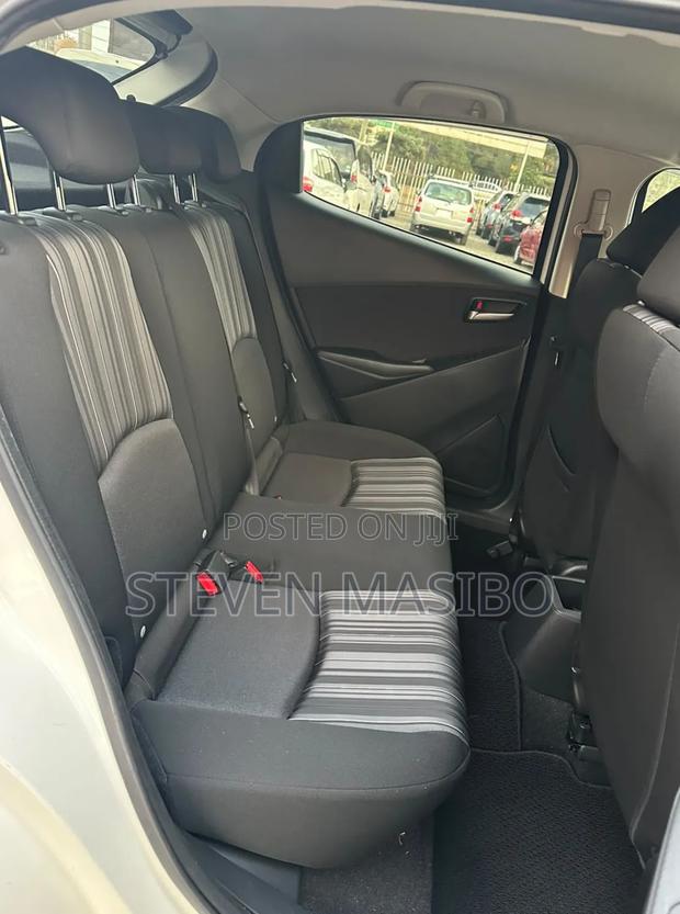 Mazda 2 2020 White