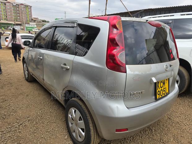 Nissan Note 2010 Silver