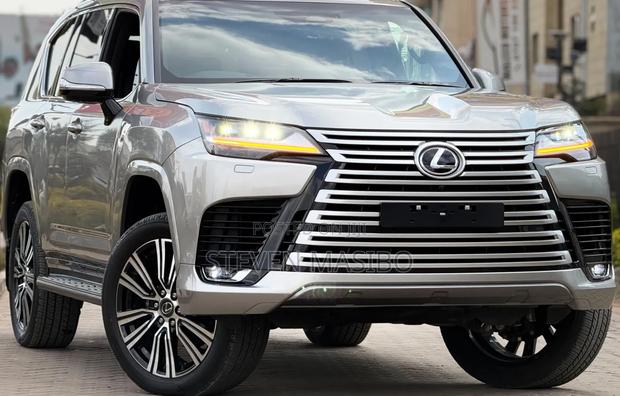 Lexus LX 500d 2025 Silver