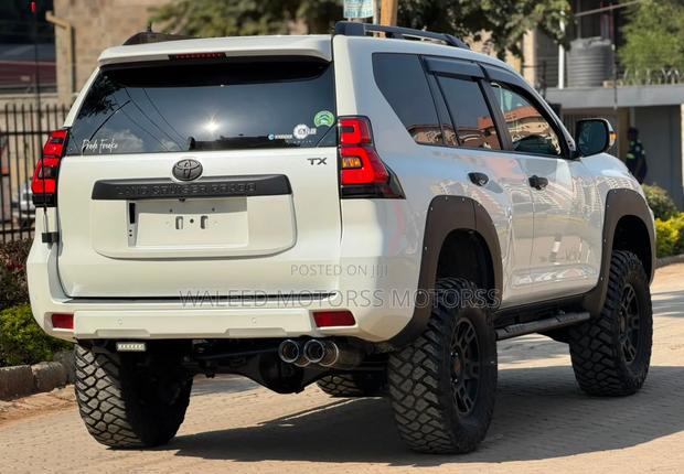 Toyota Land Cruiser Prado 2020 White
