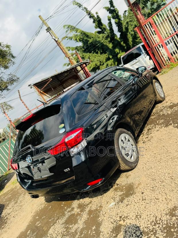 Toyota Corolla Fielder 1.5 Hybrid FWD 2020 Black