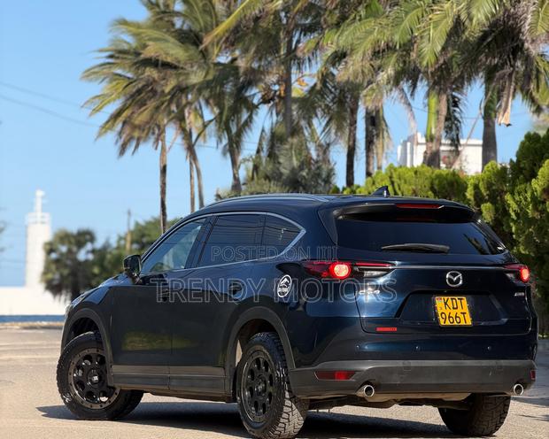 Mazda CX-8 2018 Blue