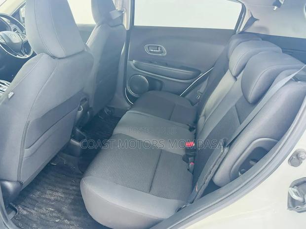 Honda Vezel 2019 White