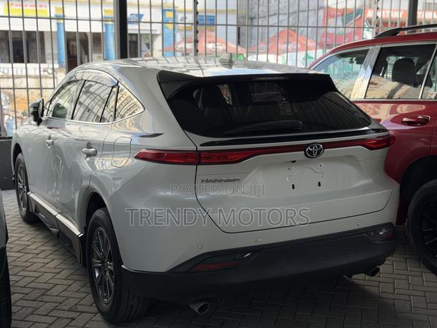 Toyota Harrier 2021 White