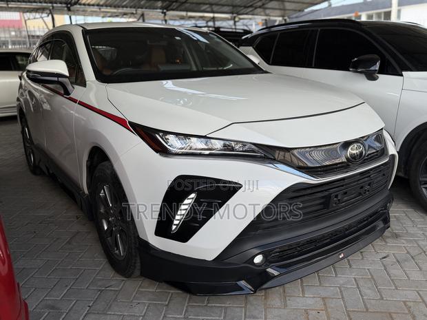 Toyota Harrier 2021 White