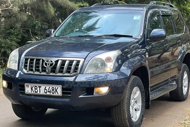 Toyota Land Cruiser Prado 2005 Blue