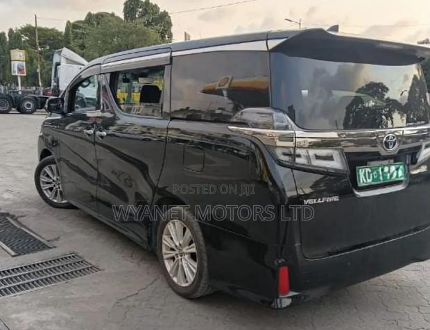 Toyota Vellfire 2019 Black