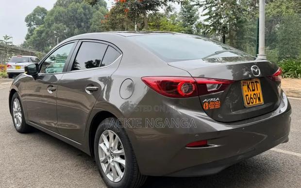 Mazda Demio 2018 Gray