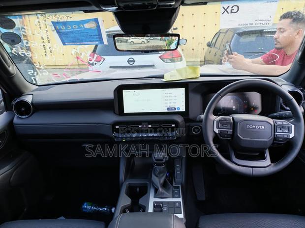 Toyota Land Cruiser Prado 2023 Gray