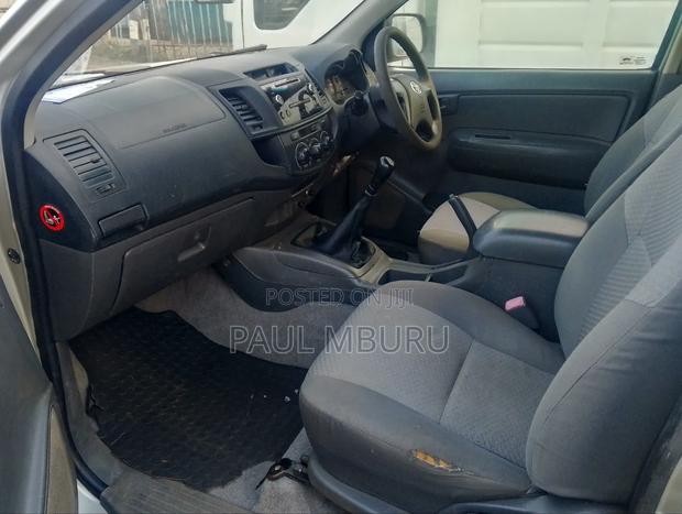 Toyota Hilux 2014 Beige