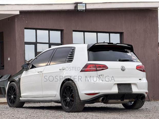 Volkswagen Golf GTI 2014 White