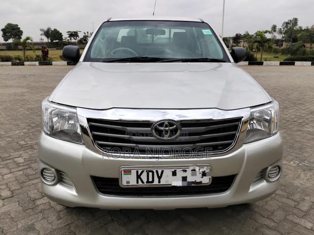Toyota Hilux 2009 Silver
