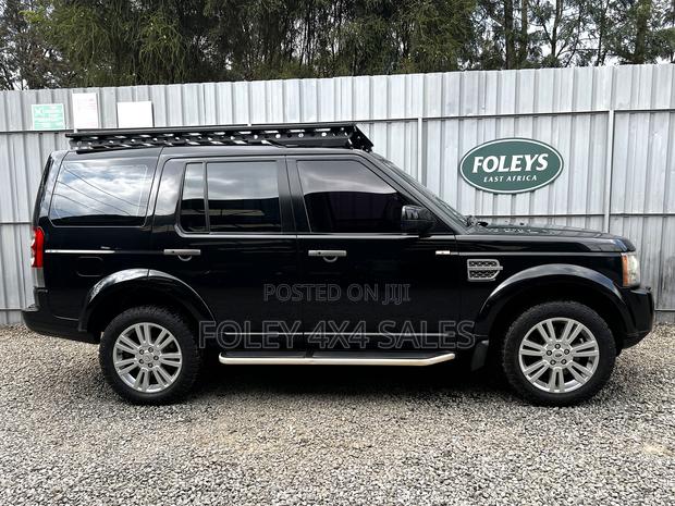 Land Rover Discovery 2010 Black