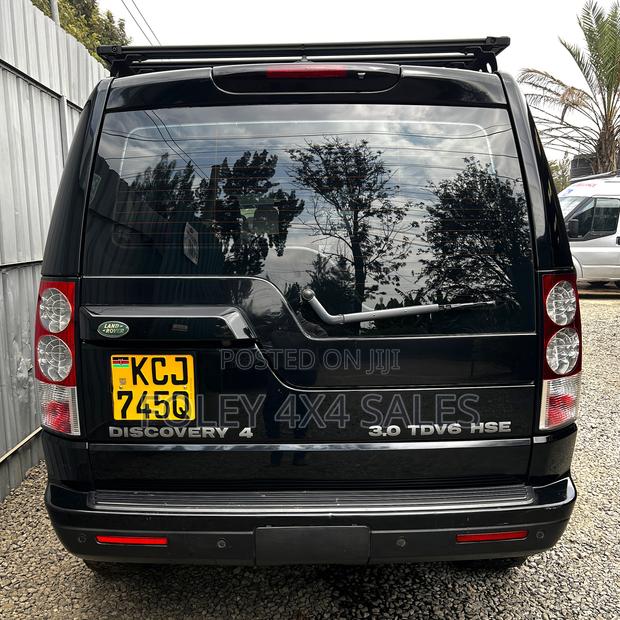 Land Rover Discovery 2010 Black