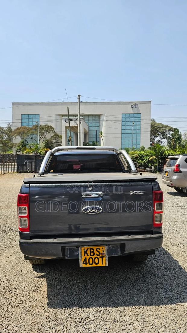 Ford Ranger Wildtrak 2012 Black