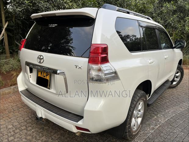 Toyota Land Cruiser Prado 4.0 Petrol TX 2011 Pearl