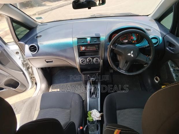 Mitsubishi Colt 2008 Silver