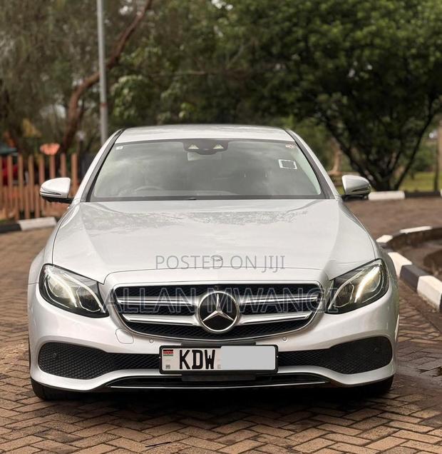 Mercedes-Benz E200 2018 Silver
