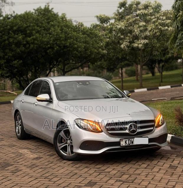 Mercedes-Benz E200 2018 Silver