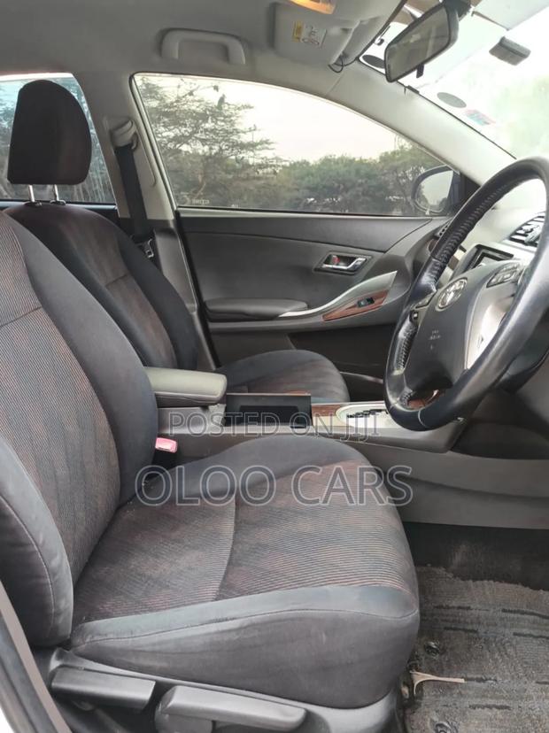 Toyota Premio 2014 White