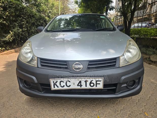 Nissan Advan 2008 Silver