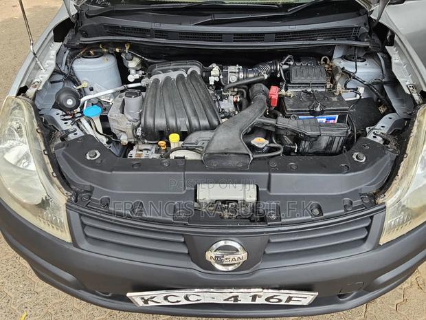 Nissan Advan 2008 Silver