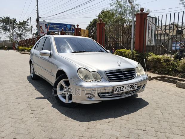 Mercedes-Benz C200 2007 Silver
