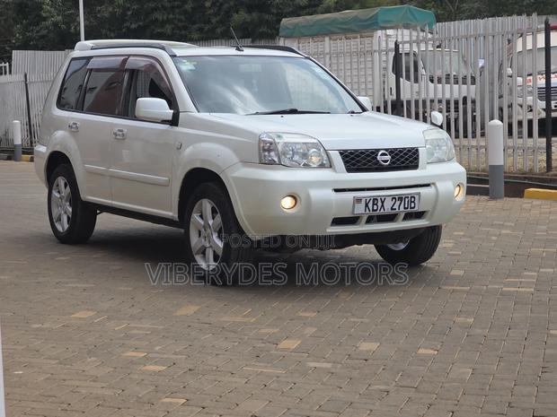 Nissan X-Trail 2006 White