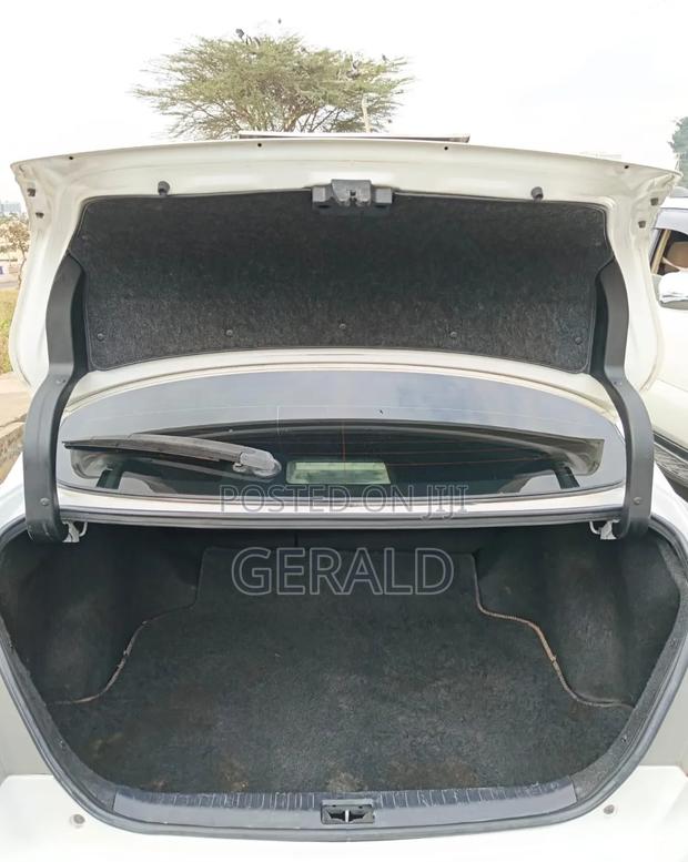 Toyota Premio 2014 Pearl