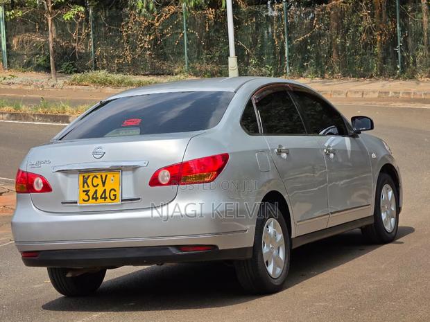 Nissan Sylphy 2012 Silver