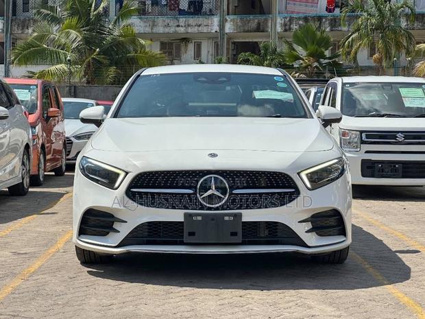 Mercedes-Benz A-Class 2019 Pearl