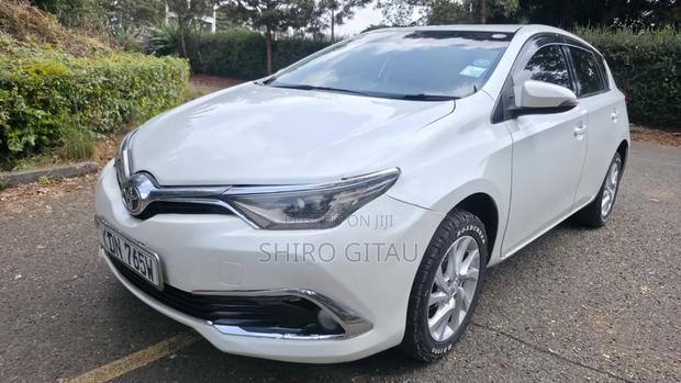 Toyota Auris 2017 White