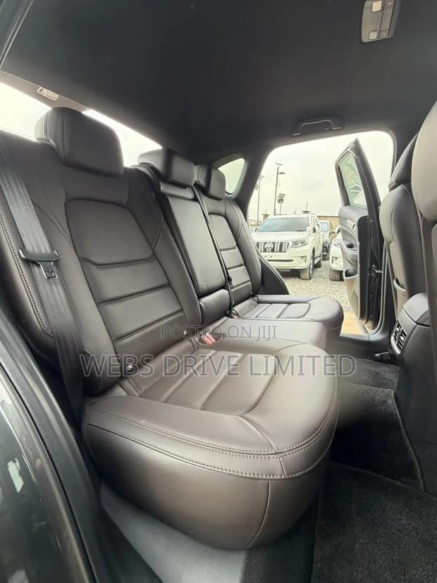 Mazda CX-5 2020 Gray