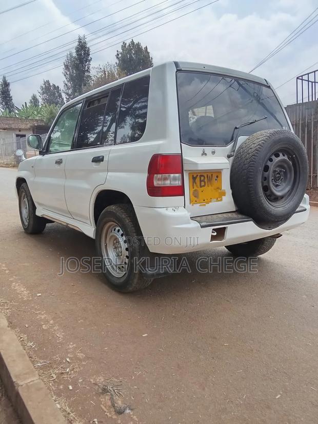 Mitsubishi Pajero 2007 White