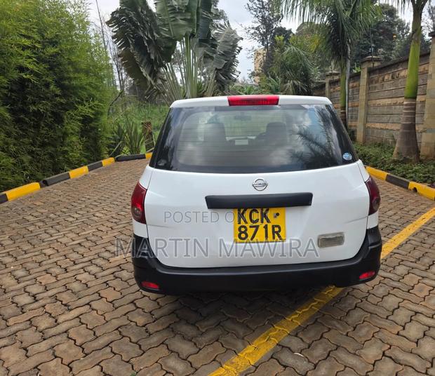 Nissan Advan 2010 White