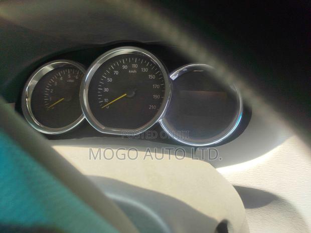 Renault Duster 2015 Black