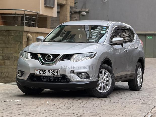 Nissan X-Trail 2.0 Hybrid AWD 2017 Silver