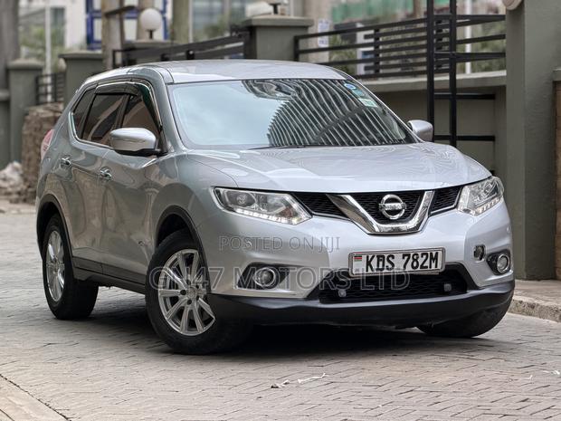 Nissan X-Trail 2.0 Hybrid AWD 2017 Silver