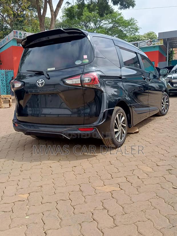 Toyota Sienta 2019 Black