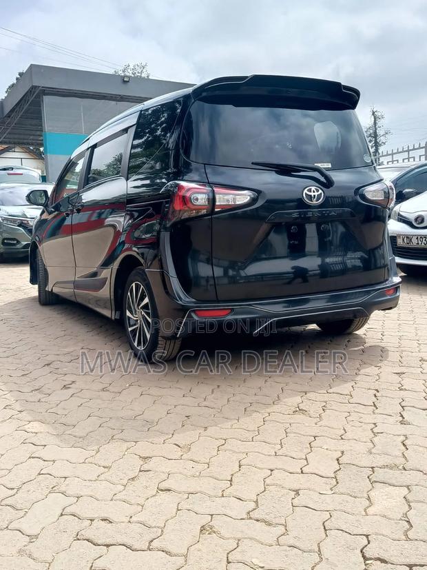 Toyota Sienta 2019 Black