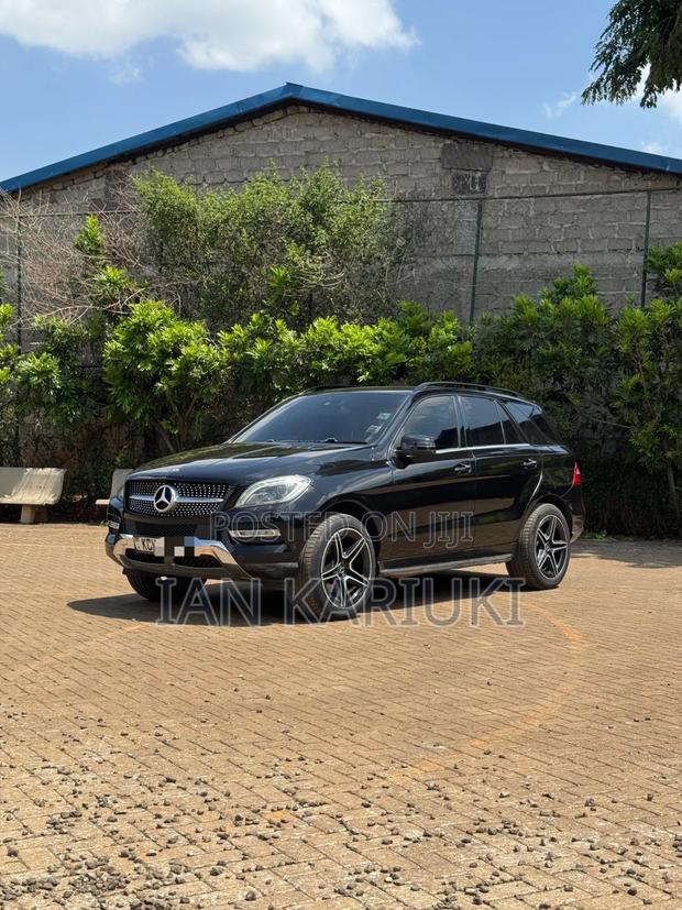 Mercedes-Benz M Class 2012 Black